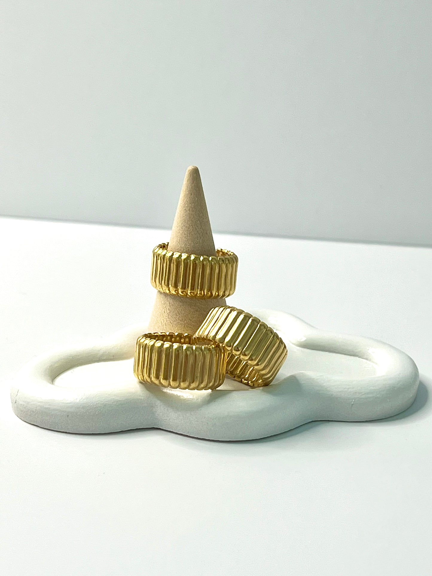 Adela Ring
