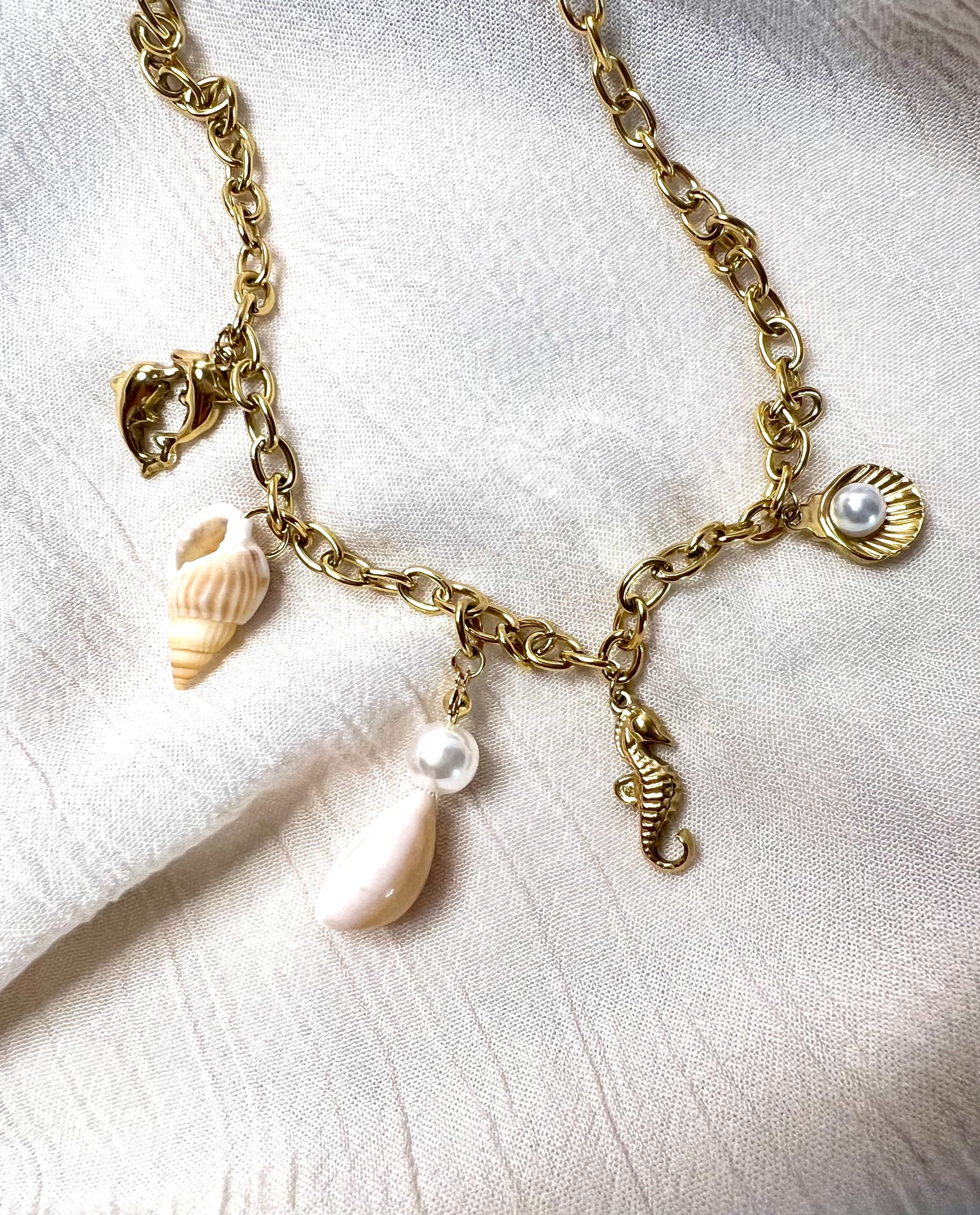 Arenna Necklace